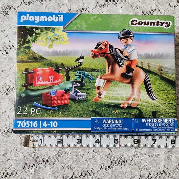 Playmobil Connemara Pony Playset New in Box Horse Person and Accessories - Picture 8 of 8